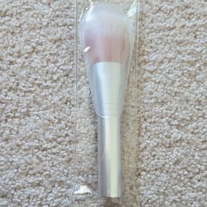 NWT RMS Beauty Skin2Skin Powder Blush Brush 100% Vegan Brush